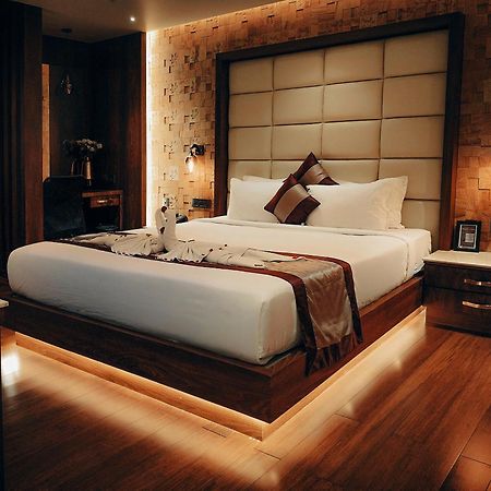 Retrieve Health & Wellness Otel Kochi Dış mekan fotoğraf