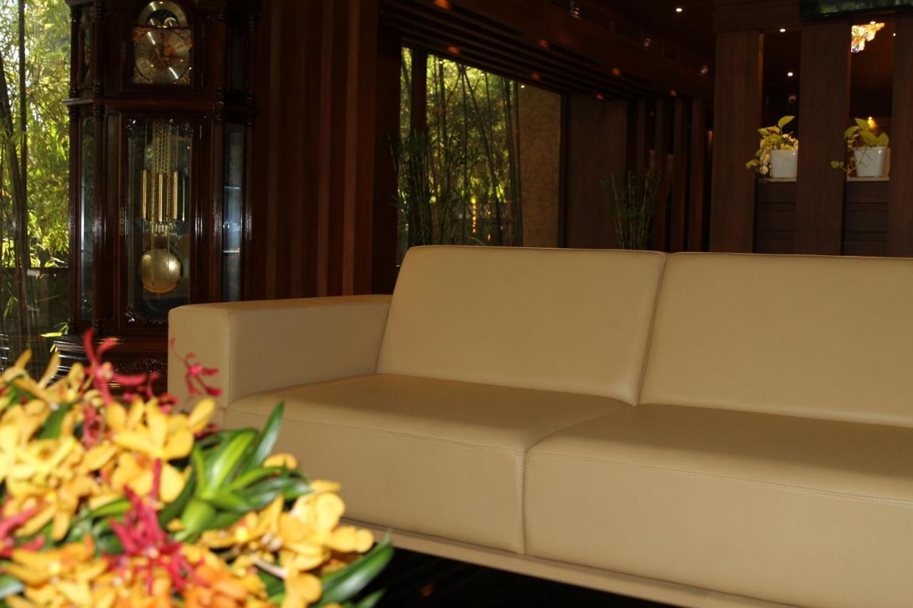 Retrieve Health & Wellness Otel Kochi Dış mekan fotoğraf