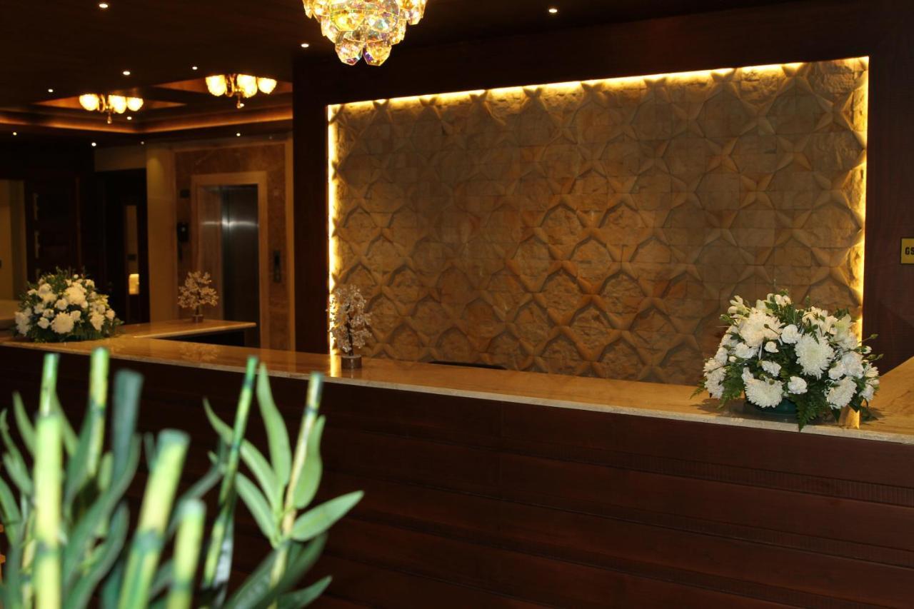 Retrieve Health & Wellness Otel Kochi Dış mekan fotoğraf