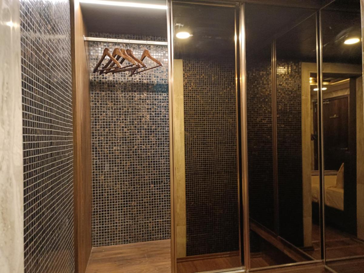 Retrieve Health & Wellness Otel Kochi Dış mekan fotoğraf