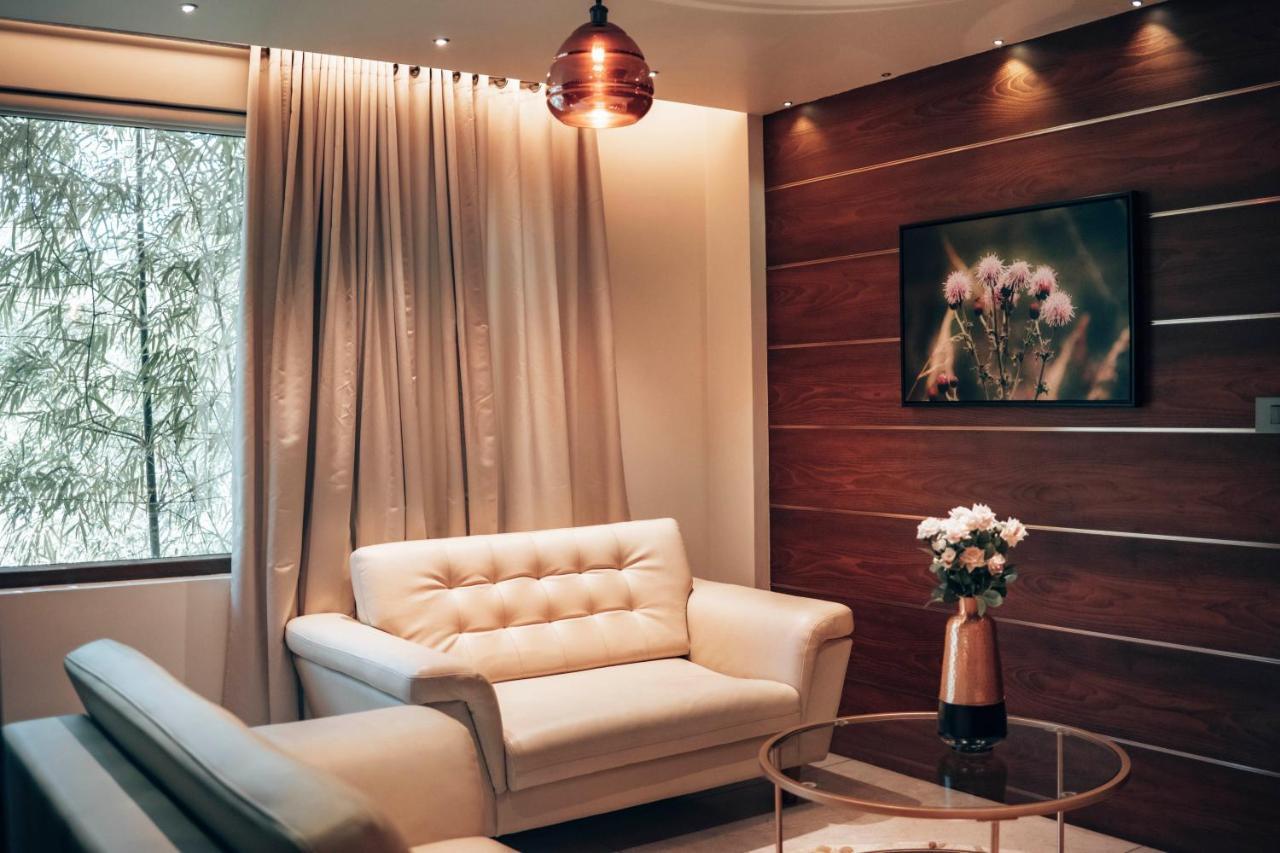 Retrieve Health & Wellness Otel Kochi Dış mekan fotoğraf