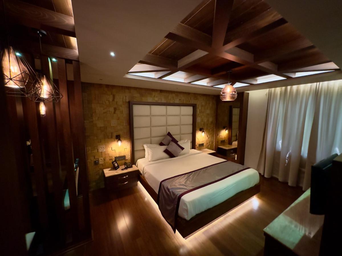 Retrieve Health & Wellness Otel Kochi Dış mekan fotoğraf
